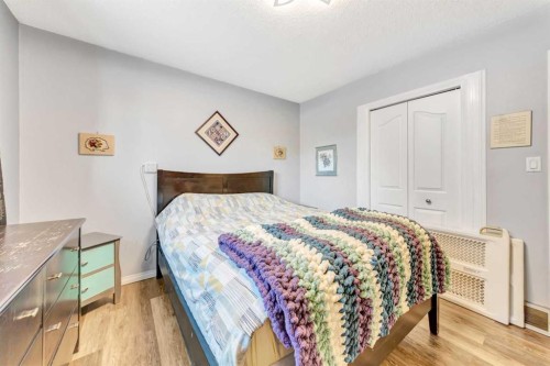 230 2 Avenue, St. Walburg, SK - Indoor Photo Showing Bedroom