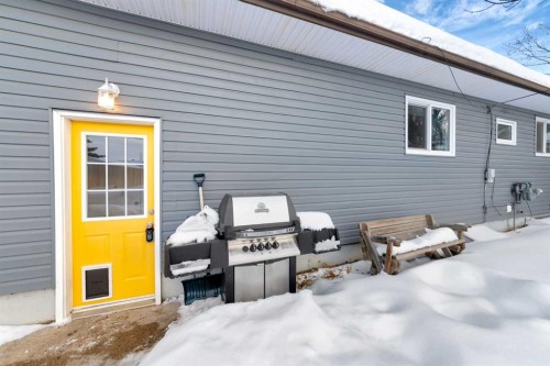 230 2 Avenue, St. Walburg, SK - Outdoor With Exterior