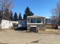 1525 15 Street Crescent  Wainwright, AB T9W 1K8