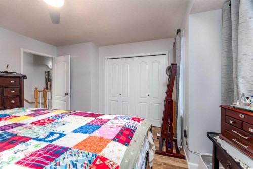 5018 46 Street, Lloydminster, AB - Indoor Photo Showing Bedroom