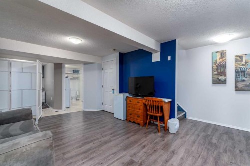 5018 46 Street, Lloydminster, AB - Indoor