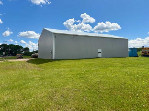 5101 49 Avenue, Dewberry, AB 