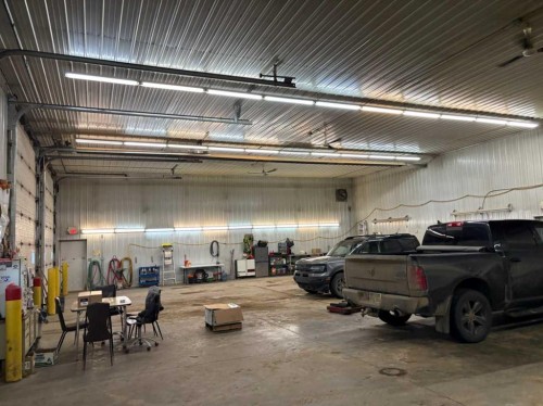 5101 49 Avenue, Dewberry, AB 