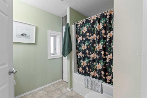 1013 Osprey Drive, Livelong, SK - Indoor