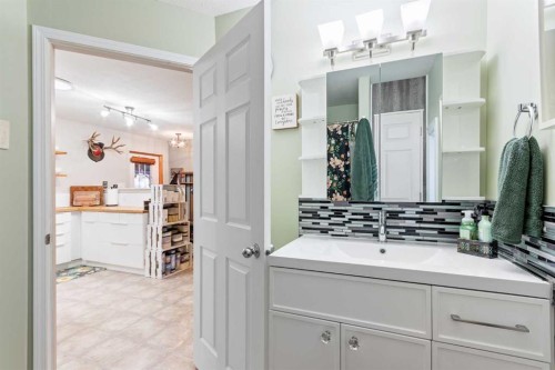 1013 Osprey Drive, Livelong, SK - Indoor Photo Showing Bathroom