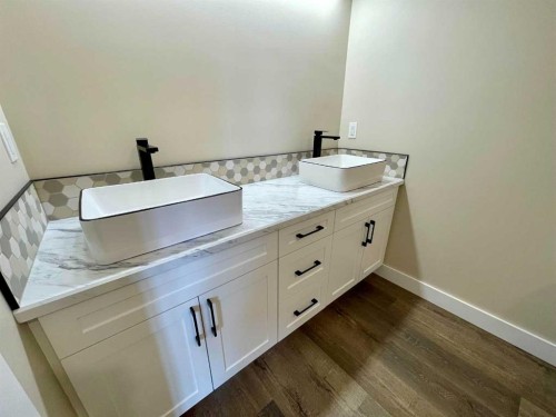 1119 14 Street, Wainwright, AB - Indoor