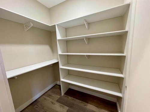 1119 14 Street, Wainwright, AB - Indoor With Storage