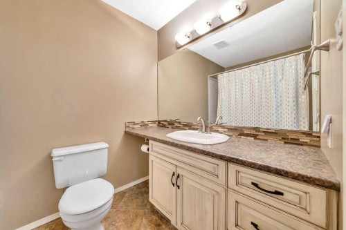 5911 41 Street, Lloydminster, AB - Indoor Photo Showing Bathroom