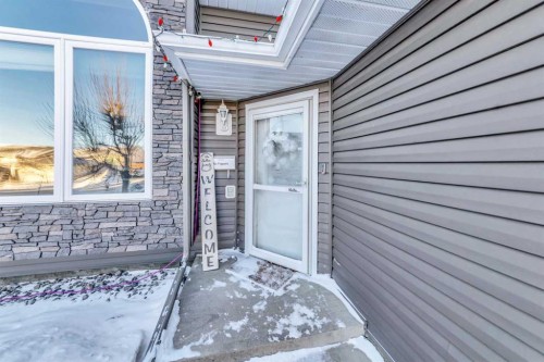 5911 41 Street, Lloydminster, AB - Outdoor