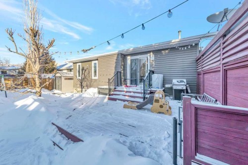 5911 41 Street, Lloydminster, AB - Outdoor