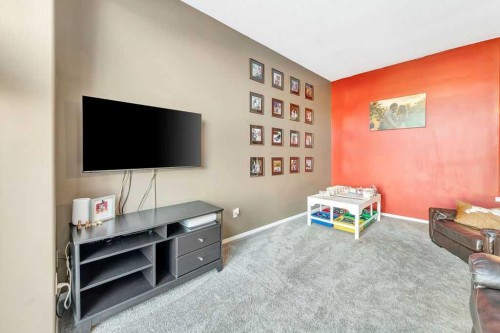 5911 41 Street, Lloydminster, AB - Indoor