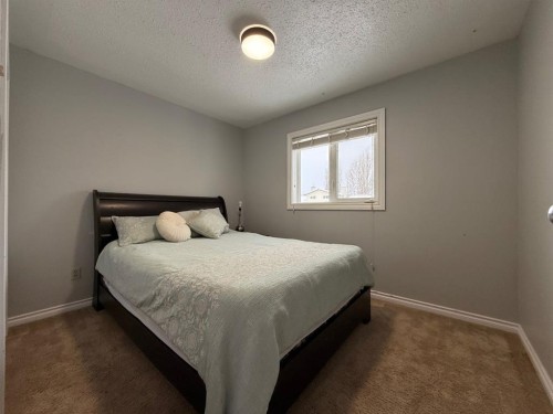 5213 48 Street, Kitscoty, AB - Indoor Photo Showing Bedroom