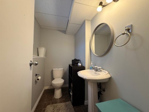5213 48 Street, Kitscoty, AB - Indoor Photo Showing Bathroom