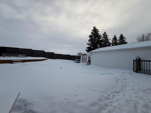 5213 48 Street, Kitscoty, AB - Outdoor