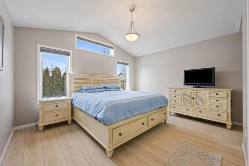 3904 63 Avenue, Lloydminster, AB - Indoor Photo Showing Bedroom