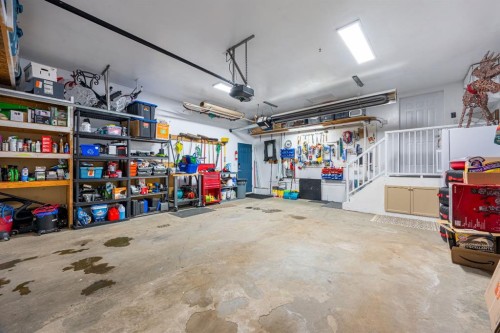 3904 63 Avenue, Lloydminster, AB - Indoor Photo Showing Garage