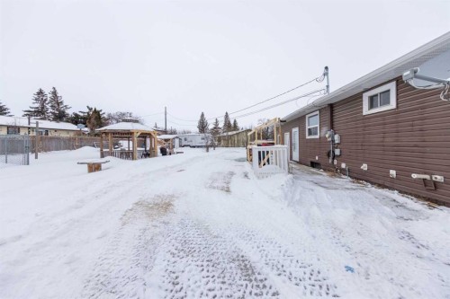 111 4 Avenue West, Maidstone, SK - Outdoor