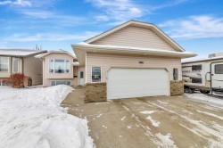 3204 65 Avenue  Lloydminster, AB T9V 3G9