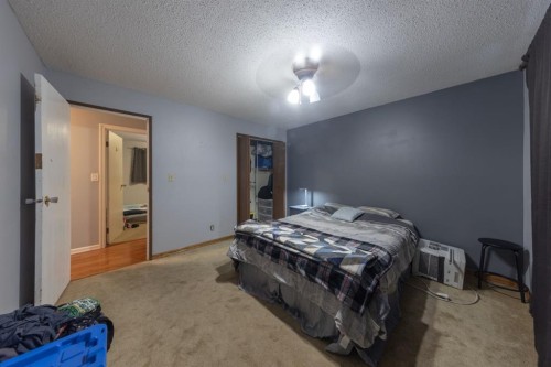 2305 47 Avenue, Lloydminster, SK - Indoor Photo Showing Bedroom