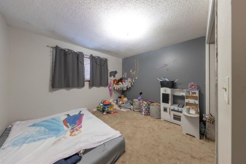 2305 47 Avenue, Lloydminster, SK - Indoor Photo Showing Bedroom