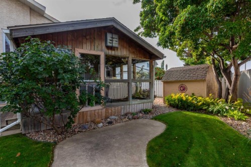 3812 58 Avenue, Lloydminster, AB - Outdoor