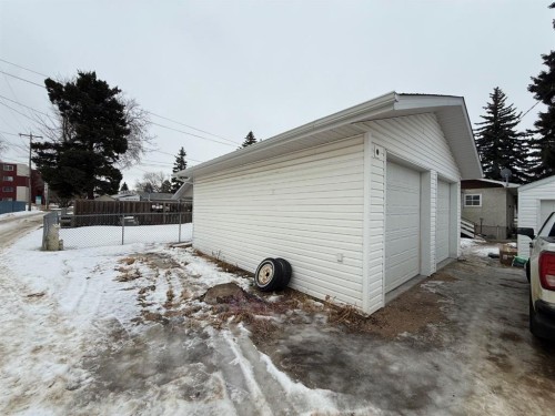 1026 11 Avenue, Wainwright, AB - Outdoor