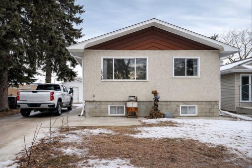 1026 11 Avenue, Wainwright, AB - Outdoor With Exterior