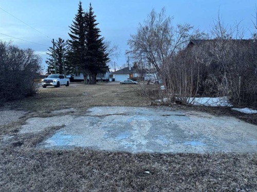 4925 51 Avenue, Kitscoty, AB 