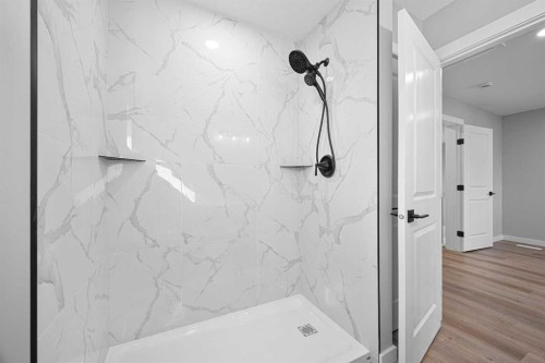 1812 63 Avenue, Lloydminster, AB - Indoor Photo Showing Bathroom