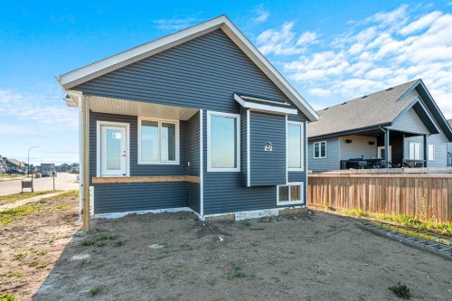 1812 63 Avenue, Lloydminster, AB - Outdoor