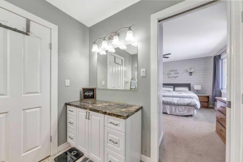 5708 29 Street, Lloydminster, AB - Indoor