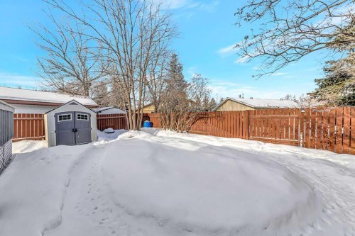 5708 29 Street, Lloydminster, AB - Outdoor