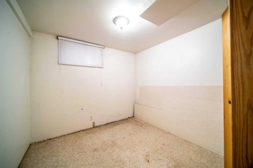 706 7 Avenue, Wainwright, AB 