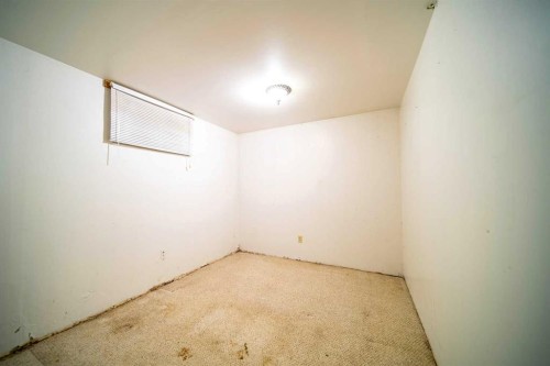 706 7 Avenue, Wainwright, AB 