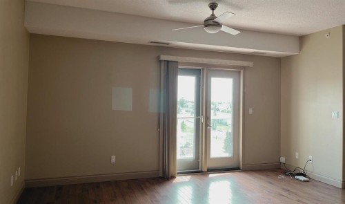 401-2609 11 Avenue, Wainwright, AB - Indoor Photo Showing Other Room