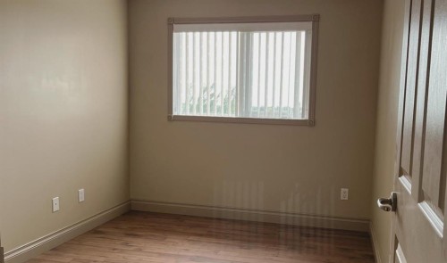401-2609 11 Avenue, Wainwright, AB - Indoor Photo Showing Other Room