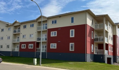 401-2609 11 Avenue, Wainwright, AB - Outdoor With Balcony