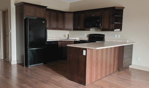 401-2609 11 Avenue, Wainwright, AB - Indoor Photo Showing Kitchen