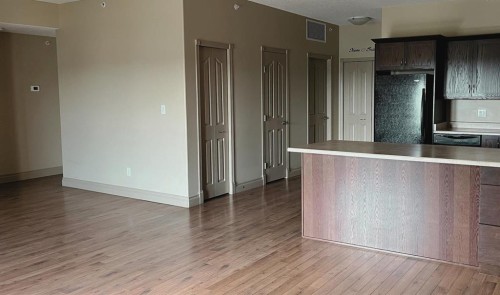 401-2609 11 Avenue, Wainwright, AB - Indoor Photo Showing Kitchen