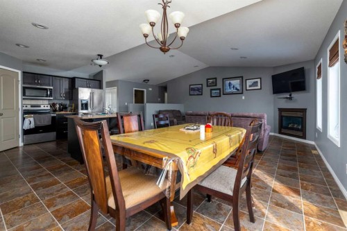 28 Robert Drive, Rural, SK - Indoor Photo Showing Dining Room