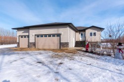 28 Robert Drive  Rural, SK S9V 0Y4