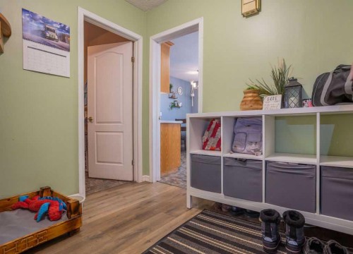 502 5 Avenue, Wainwright, AB - Indoor