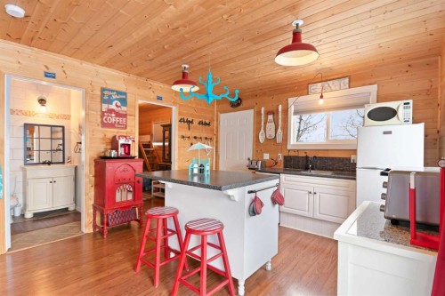 117 Kenderline Boulevard, Livelong, SK - Indoor Photo Showing Kitchen