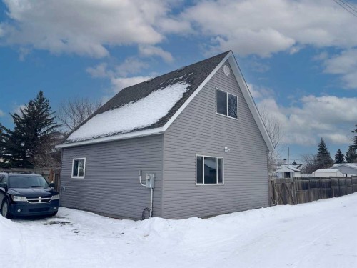 21 3 Avenue West, Marshall, SK - Outdoor With Exterior