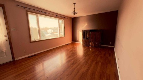 1509 10A Street, Wainwright, AB - Indoor Photo Showing Other Room
