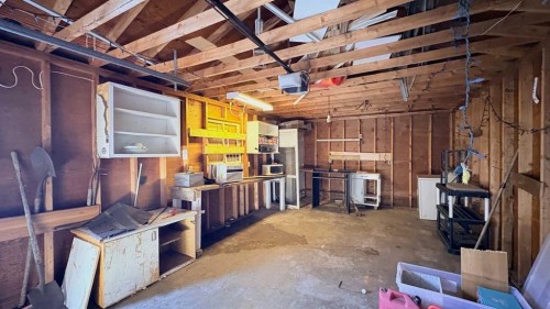 622 5 Avenue, Wainwright, AB - Indoor