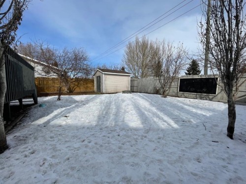 4009 59 Avenue Close, Lloydminster, AB - Outdoor