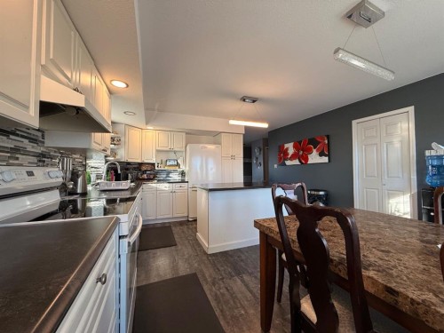 4009 59 Avenue Close, Lloydminster, AB - Indoor