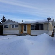 103 1st Street NORTH Marwayne, AB T0B 2X0