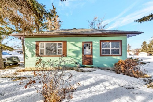 202 1 Street East, Lashburn, SK - Outdoor